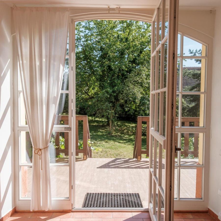 Penzion Pod Kalvárií Hotel Úštěk Kültér fotó